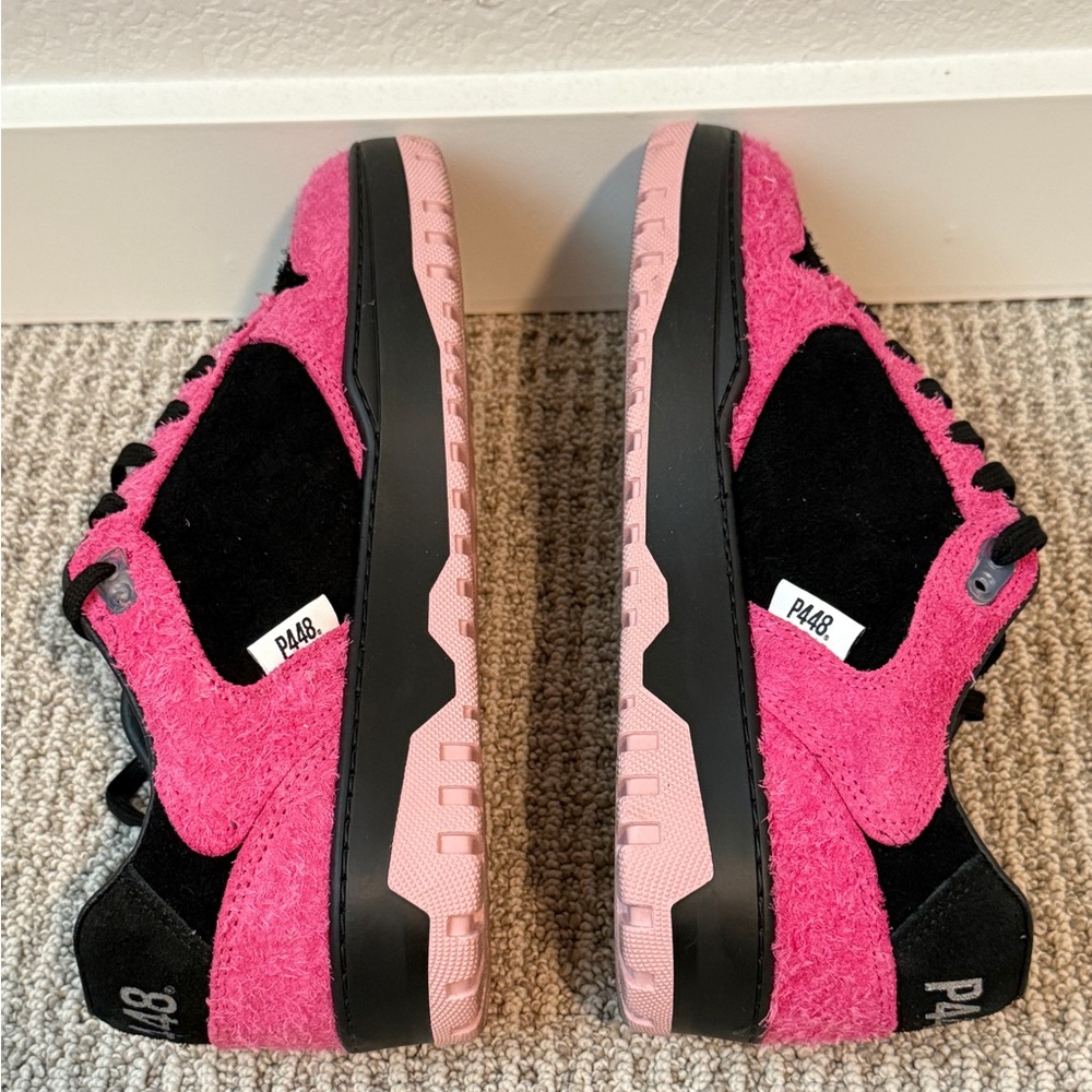 P448 Women Sz 10 US Black Pink Sneakers - Picture 5 of 7
